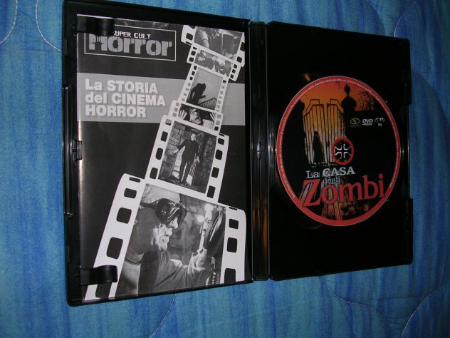 LA CASA DEGLI ZOMBI - Foto 4