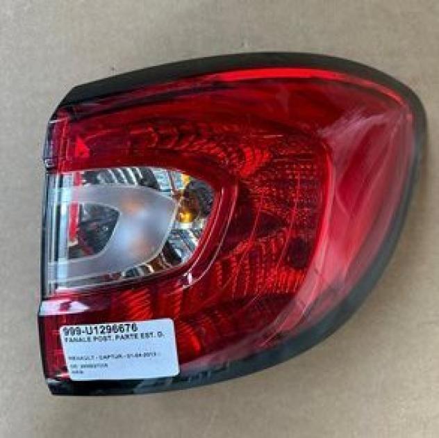 FANALE POST. PARTE EST. D 999-U1296676 Parti elettriche  Fanaleria  Fanali  Fanale post. dx. RENAULT - CAPTUR - 01-04-2013 -