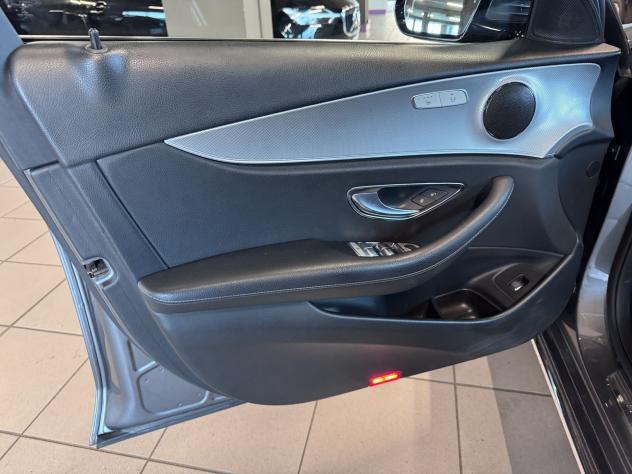 Mercedes-Benz Classe E E220d Auto Business Sport - Foto 6