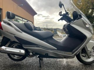 Suzuki Burgman AN 400