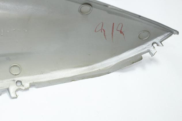 CARENA CENTRALE SINISTRA TGB F409 150 453002 LEFT SIDE CENTRAL FAIRING CON GRAFFI ATTACCHI DANNEGGIATI - Foto 4