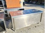 2 tavoli armadiati a 2 ante scorrevoli usati