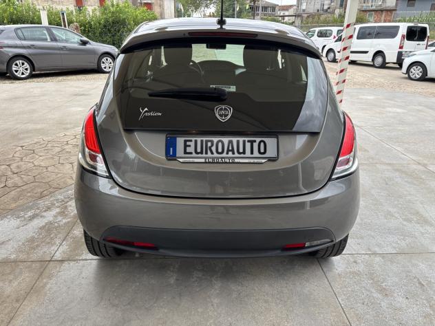 Lancia Ypsilon 1.2 69 CV GPL Alberta Ferretti-2022 - Foto 6