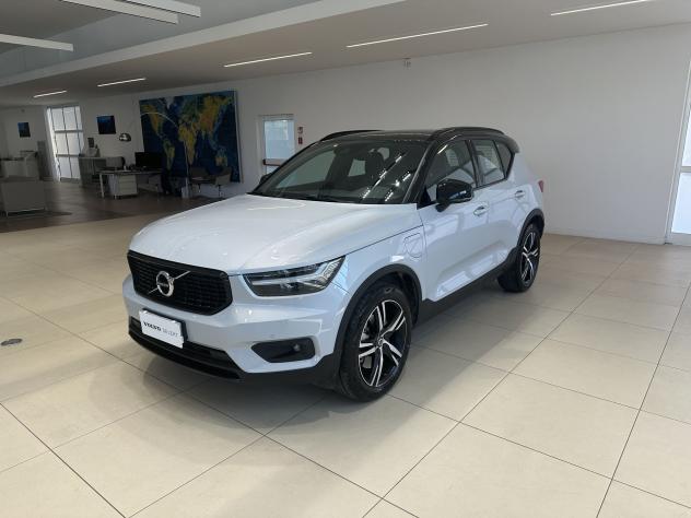 Volvo XC40 Recharge T5 Plug-in Hybrid Recharge R-Design