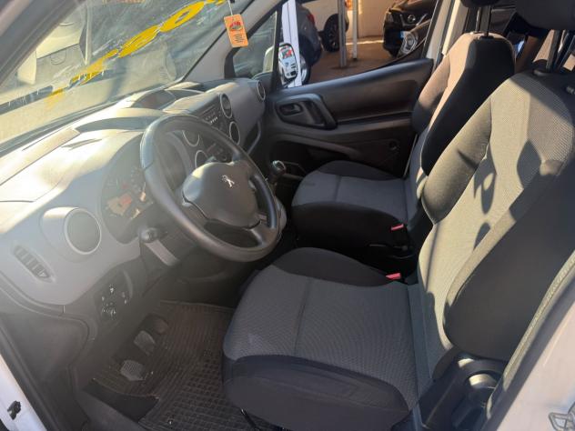 Peugeot Partner BlueHDi 100 L2 Furgone DC Mobile - Foto 9