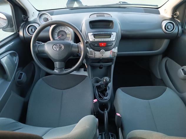 Toyota Aygo 1.0 12V VVT-i 3 porte - Foto 9