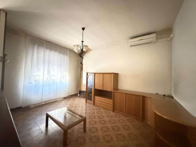 BILOCALE CON NEGOZIO A PIANO TERRA - Foto 7