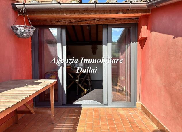 Appartamento con terrazzo, garage e cantina - Foto 4