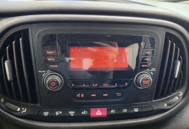 FIAT Doblò 1.3 95 CV 5 posti - Foto 10