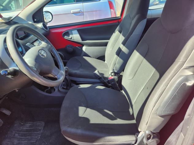Toyota Aygo 1.0 BENZINA X NEOPATENTATI - Foto 7