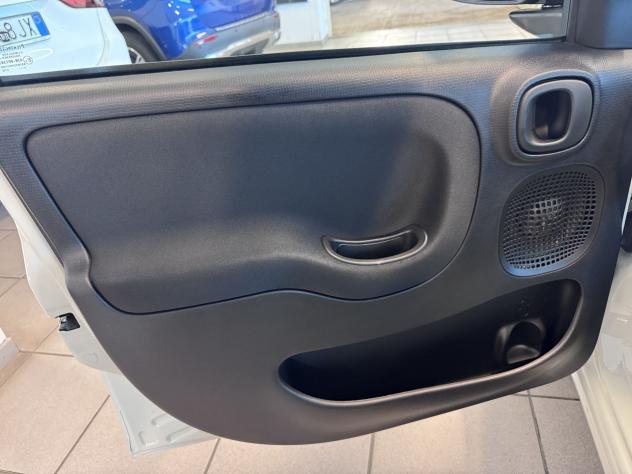 FIAT Panda 1.0 FireFly 70cv S&S Hybrid Pandina - Foto 6