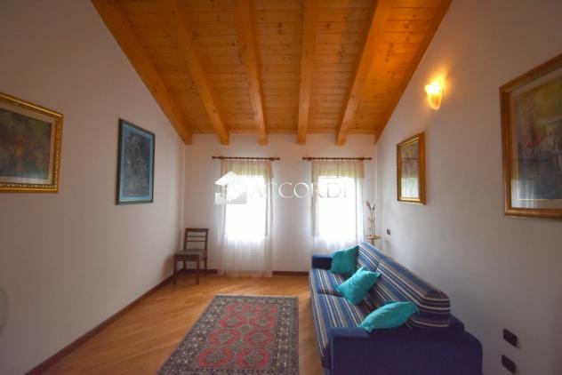 CASA INDIPENDENTE di 9 vani e di 300 mq (SAN PIETRO DI FELETTO) rif. GA12 - Foto 13