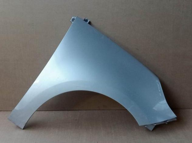 PARAFANGO ANT.D.(in plastica) ARGENTO 999-U1296841 Carrozzeria  Lamierati esterni  Fiancate  Parafango ant. RENAULT - SCENIC - 01-05-2009 - 01-10-2016