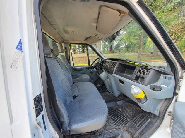 Ford Transit 350L 2.4 TDCi 115CV Cassone 3,86 m - Foto 7