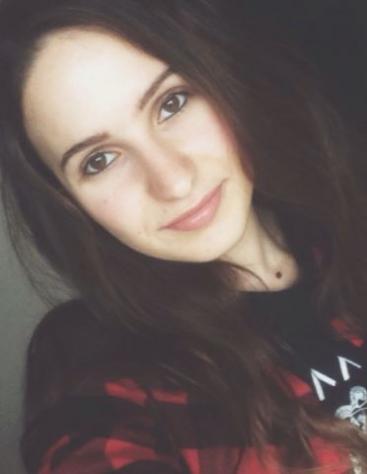 Giovanna_27: alta 160cm, 49kg, cerco uomo vicino Tel: