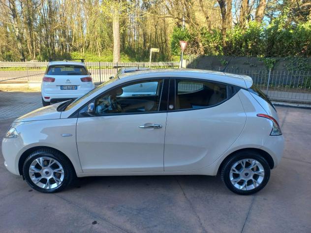Lancia Ypsilon 1.2 69 CV 5 porte Gold opening edition - Foto 8