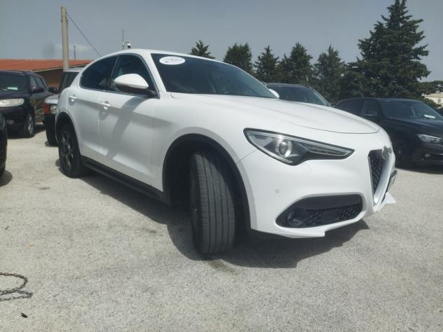 Alfa Romeo Stelvio 2.2 Turbodiesel 210 CV AT8 Q4 Super - Foto 2
