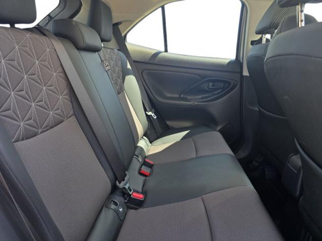 Toyota Yaris Cross 1.5h Lounge awd-i 130cv e-cvt - Foto 8