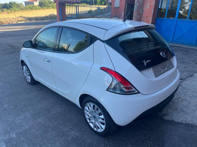 Lancia Ypsilon 1.2 69 CV 5 P Gold-km104000- - Foto 7