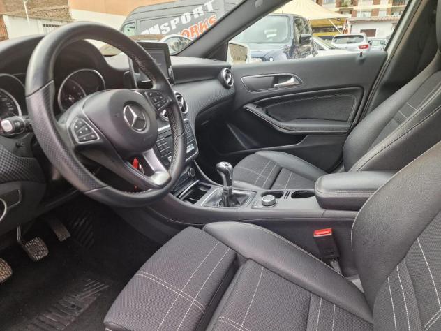 Mercedes A 180 D Premium my16 - Foto 8