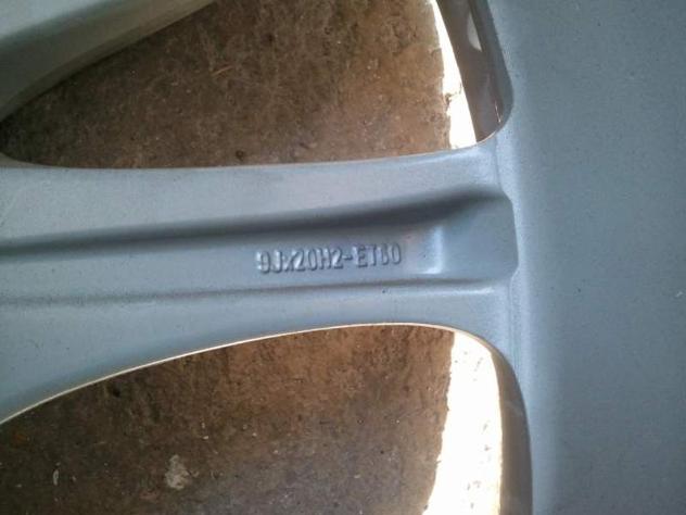 Un cerchio Porsche Cayenne - Foto 2