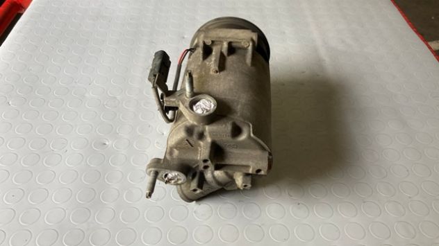 Compressore climatizzatore Ford B-Max 1.0 Ecoboost del 2014 (C1B1-19D629-AE) - Foto 4