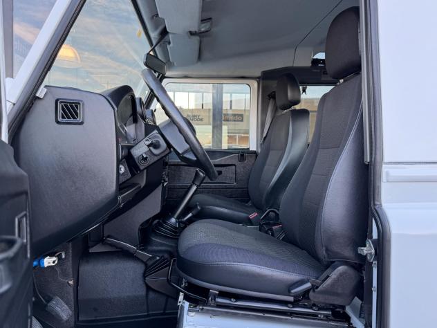 Land Rover Defender 90 2.2 TD4 Station Wagon SE N1 - Foto 6