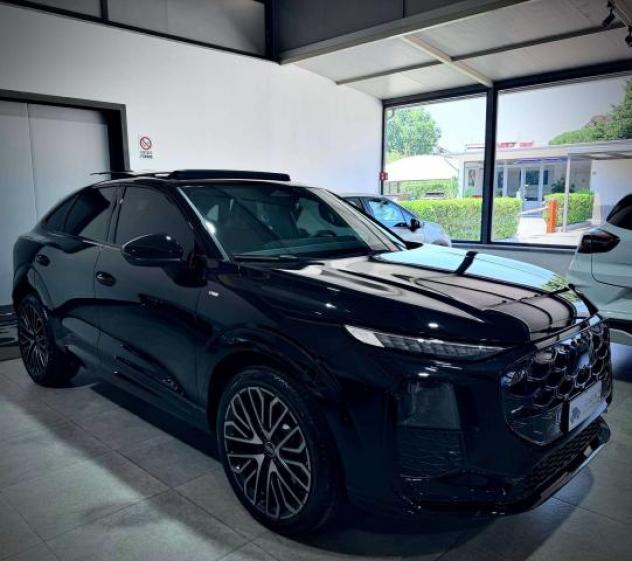 Audi Q3 SPBK 35 TDI 2.0 150CV S-Tronic S-Line - Foto 6