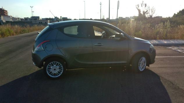 Lancia Ypsilon 1.2 69cv Silver - Foto 7