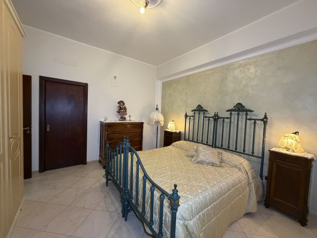 AMPIO APPARTAMENTO RISTRUTTATO A BATTIPAGLIA - Foto 5