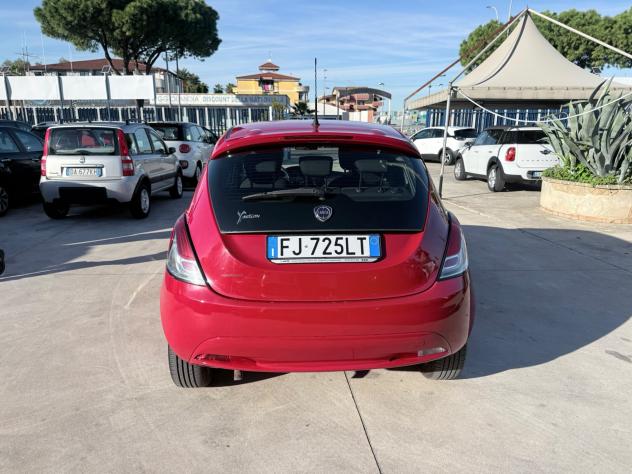 Lancia Ypsilon 1.2 69 CV 5 porte Silver - Foto 4