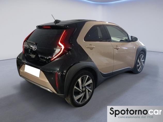 Toyota Aygo X 1.0B (72 CV) Lounge S-CVT - Foto 6