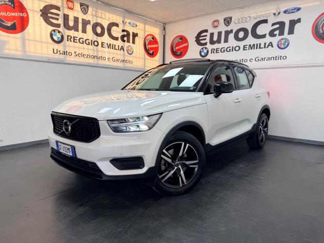 Volvo XC40 2.0 B4 mhev 197CV AWD Geartronic R-design 06/2021 - Foto 4