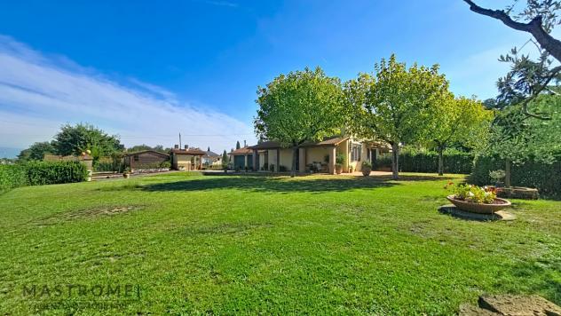 TERRATETTO di 6 vani e di 180 mq (ALTOPASCIO) rif. 3618 - Foto 2