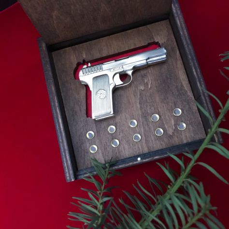 TT miniatura pistola 4mm