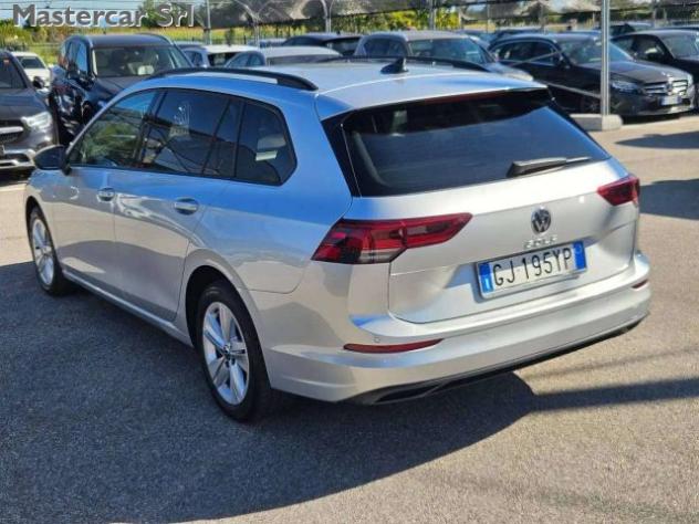 VOLKSWAGEN Golf Variant Golf VIII Variant 2.0 tdi Life 115cv dsg - GJ195YP rif. 24189146 - Foto 4