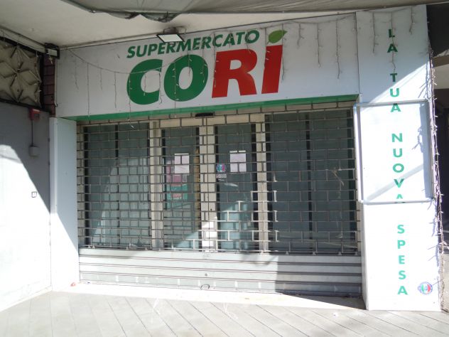 CODICE 6505 BOTTEGA ANGOLARE 181 MQ IN VIA V. EMANUELE III N. 1-3-5 - Foto 3