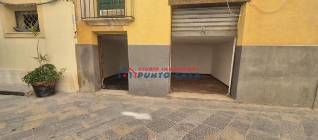 CENTRO STORICO – Via Badia Nuova – N. 2 garage bici e moto/magazzini/depositi – 15 mq circa cad. Euro 150 cad. - Foto 8