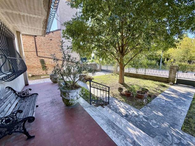 “La casa delle 2 dimore” con 2 appartamenti e parchetto alberato - Foto 16