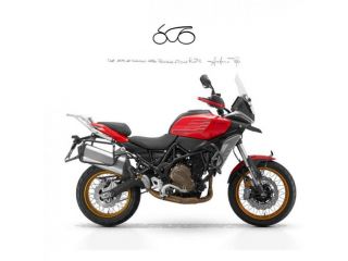 QJ MOTOR SRT 700 SX