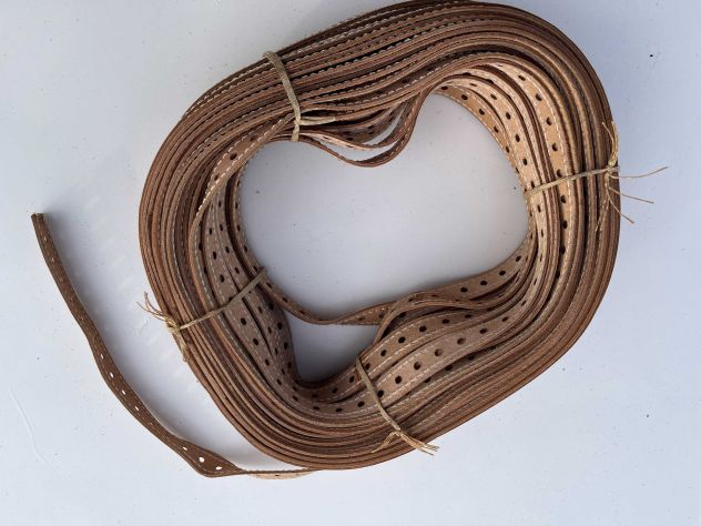 T27 Nastro in pelle a vegetale naturale per collari e bracciali Mt. 30 - Foto 8