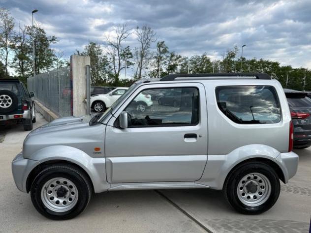 SUZUKI Jimny 1.5 DDiS 4WD GANCIO TRAINO rif. 23945021 - Foto 2
