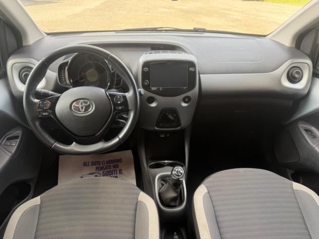 Toyota Aygo Connect 1.0 72 CV 5 porte x-wave - Foto 9