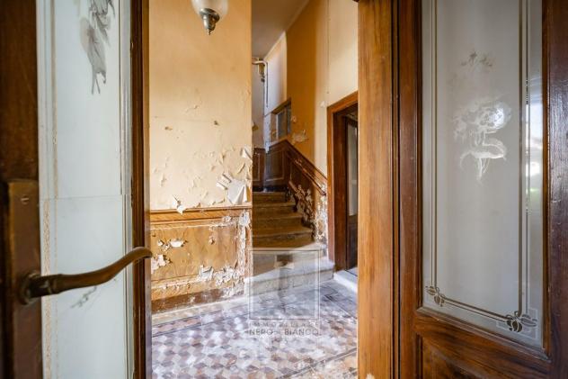 PORZIONE DEL 1800 DA RESTAURARE A COLLE BRIANZA - Foto 19