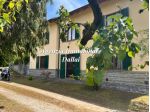 Scarperia - Nel verde villetta con garage e giardino