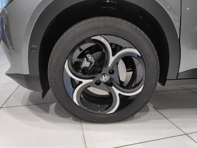Alfa Romeo Junior Junior 1.2 145 CV Hybrid eDCT6 Q4 SPORT*SEDILI SABELT e VOLANTE SPORTIVO* - Foto 8