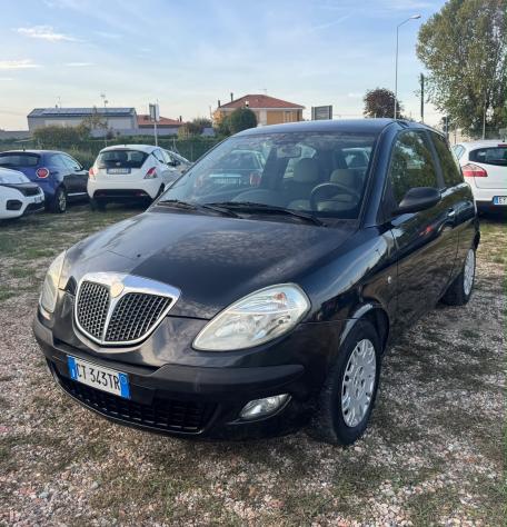 Lancia Ypsilon 1.2 Argento - Foto 8