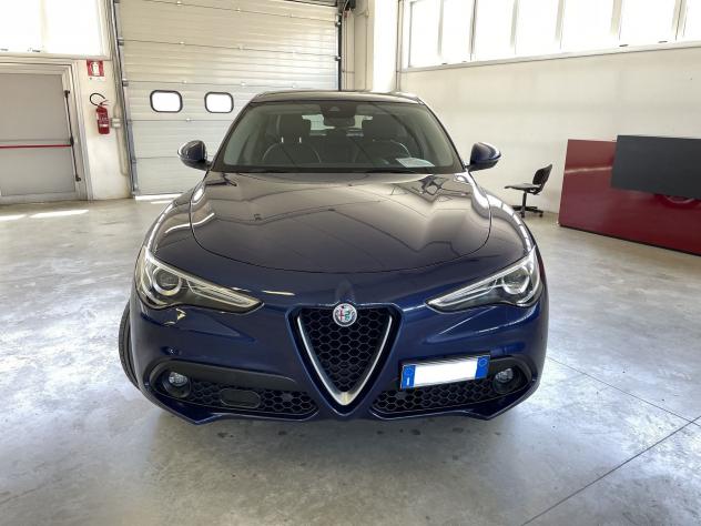 Alfa Romeo Stelvio Stelvio 2.2 t Executive Q4 210cv auto - Foto 2