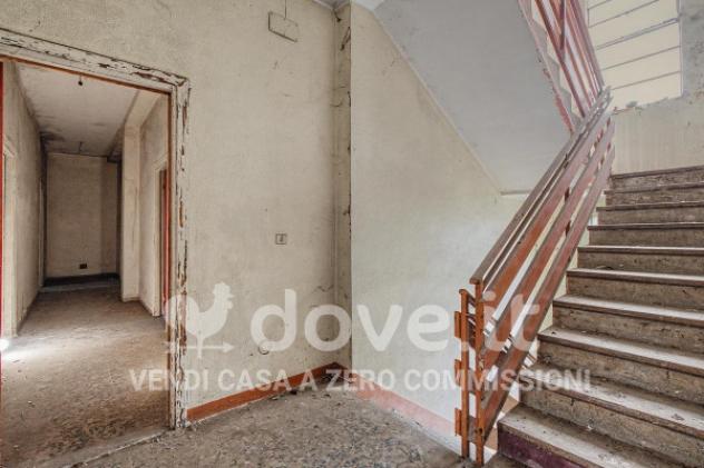 Palazzo / Stabile di 800 m² con più di 5 locali in vendita a Cadorago - Foto 16