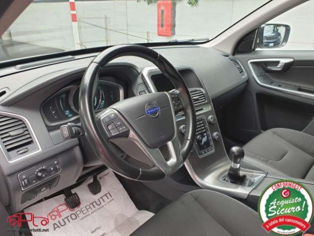 VOLVO XC60 D4 AWD Momentum rif. 20084239 - Foto 10